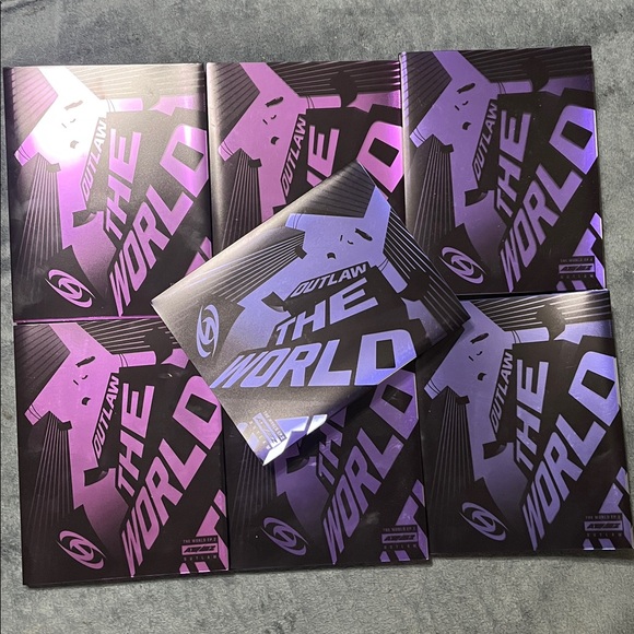 Ateez Outlaw The World ep.2 lot of 7. No PC